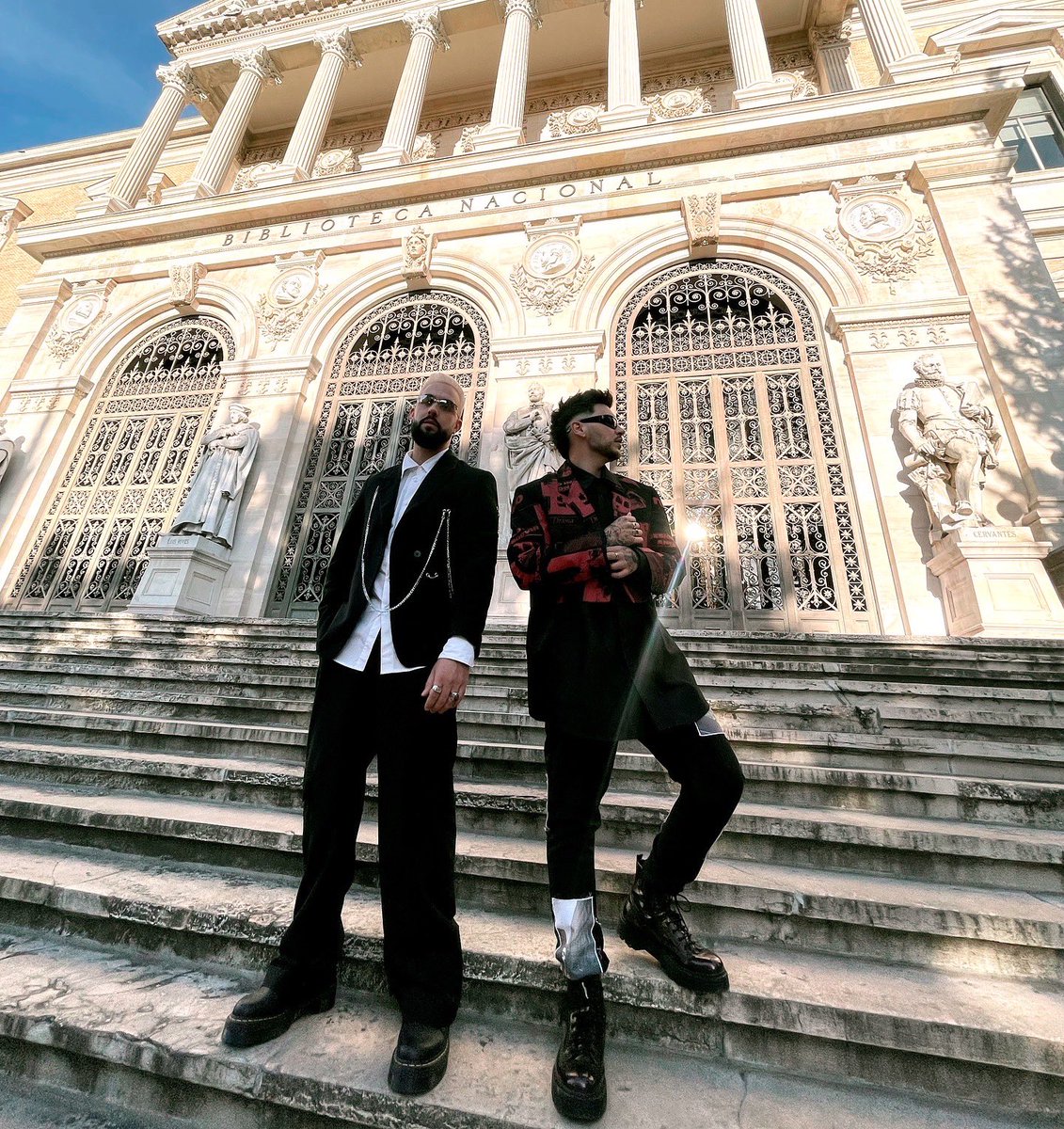 LericaMusic's tweet image. Guapos o no?? 🌟✨
#PremiosModaRTVE @rtve