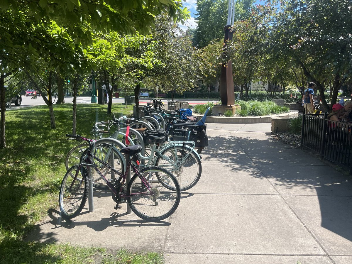 financialpanthe's tweet photo. A look at the bike rack outside of Longfellow Grill. It's almost as if being on a bike path and having bike parking does help business... https://t.co/xo3KP0yTR7