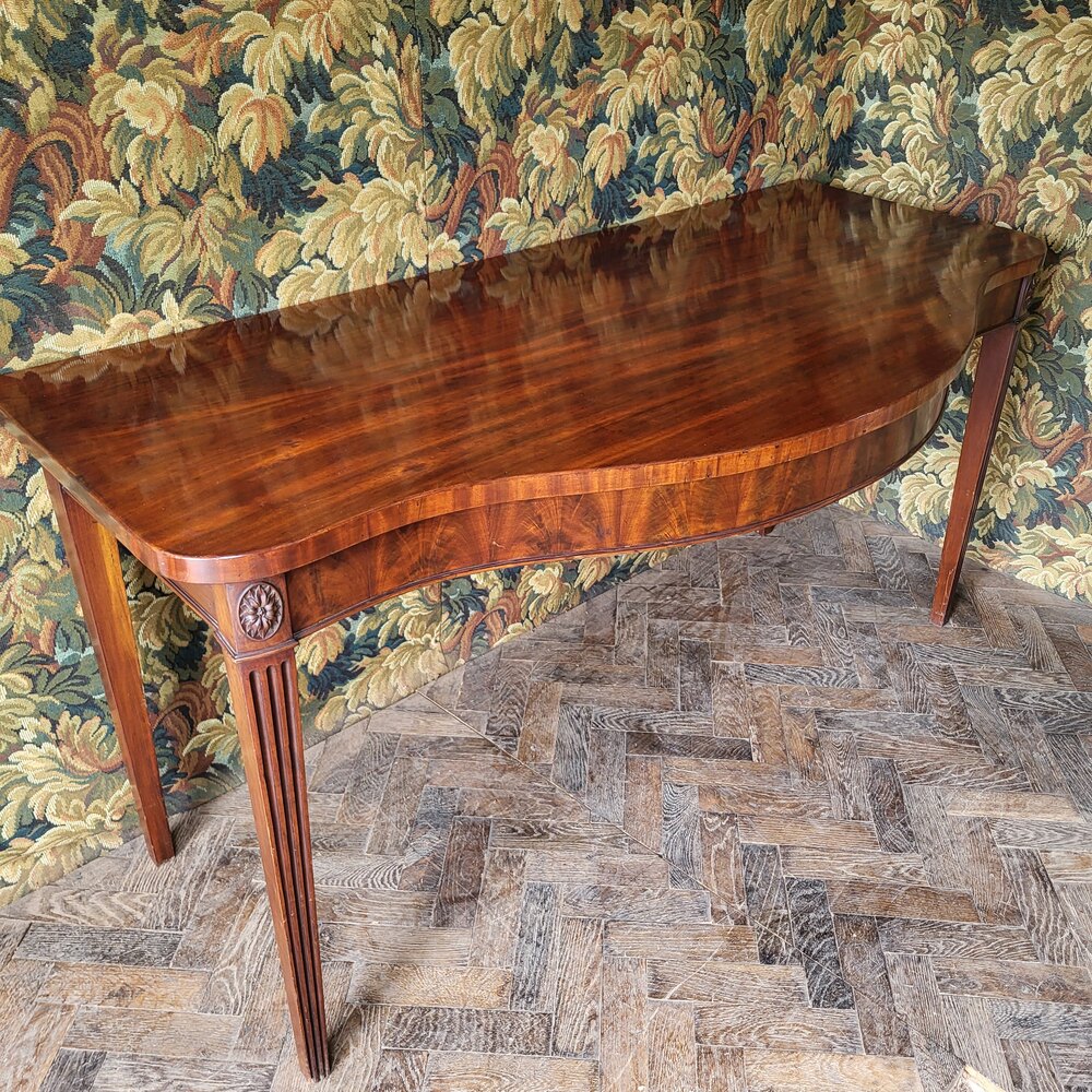 antiques_atlas's tweet image. Antique Georgian mahogany serving / console table
For Sale from Hutton-Clarke Antiques on Antiques Atlas. antiques-atlas.com/antique/antiqu…

#antiquefurniture #antiqueservingtable #servingtable #consoletable #antiqueconsoletable @huttonclarkeantiques