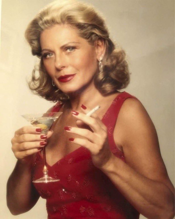 flertar é muito pouco quero que me mandem mensagem sob efeito de alcool a fim de me escancarar desejos do inconsciente