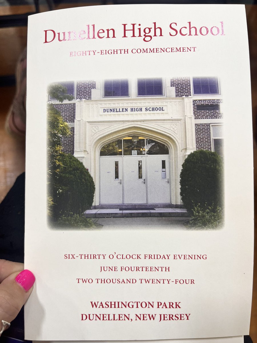 DunellenCurric's tweet image. CONGRATULATIONS DHS CLASS OF 2024 🎓🎉