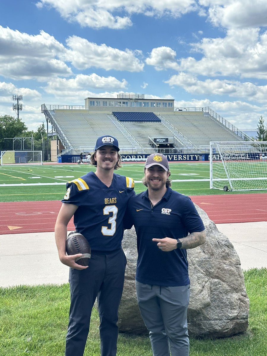 luke gombert🏹 tweet media