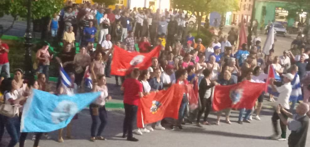 Veronic36892303's tweet photo. Mira mi gente en 26 ....que emoción mi #SanctiSpíritusEnMarcha https://t.co/m5hy9AKWD6