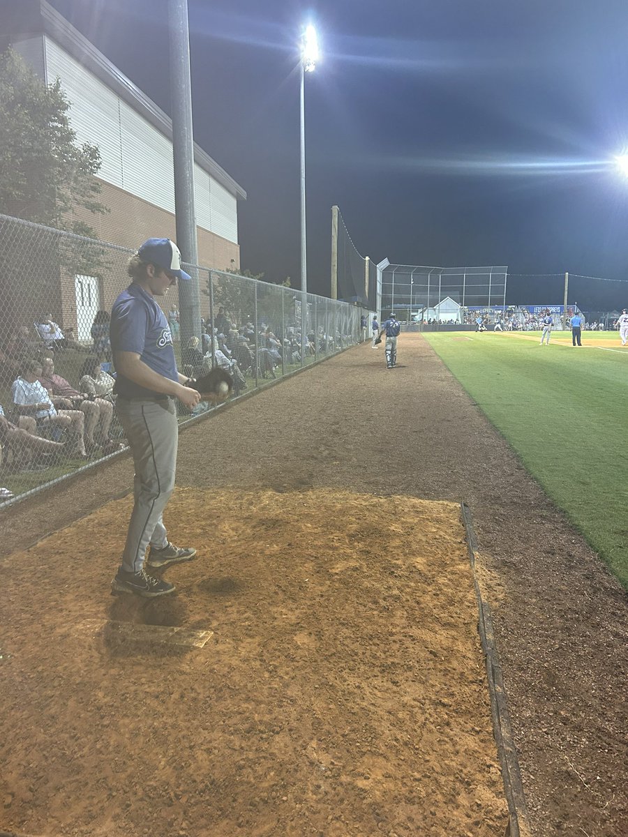 BrunswickONSL's tweet photo. 5-3 Turfs B7. @landondeese10 is coming in👀. #cutternation https://t.co/HArmhSB4Tr
