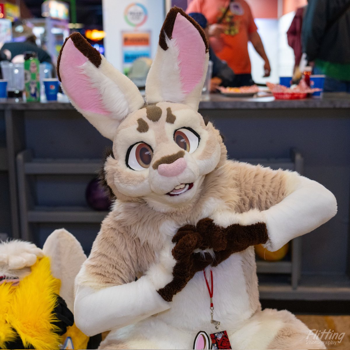 Sometimes a little love can go a long way!

Sending all the love to all of you!

Happy #FursuitFriday

📸 by: Antwlem
Suit by: <a href="/lemonbrat/">Lemonbrat 🌈🍋💛</a>