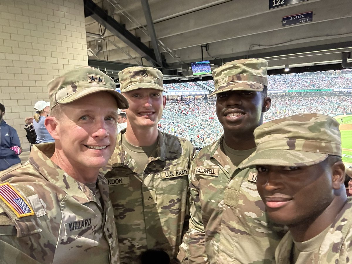 curtisbuzzard's tweet image. Proud of these young Soldiers! Atlanta Braves and Tampa Bay Rays players shoulder to shoulder on the field with our Soldiers during the National Anthem … just awesome! Happy 249th Birthday Army! @MCoEFortMoore