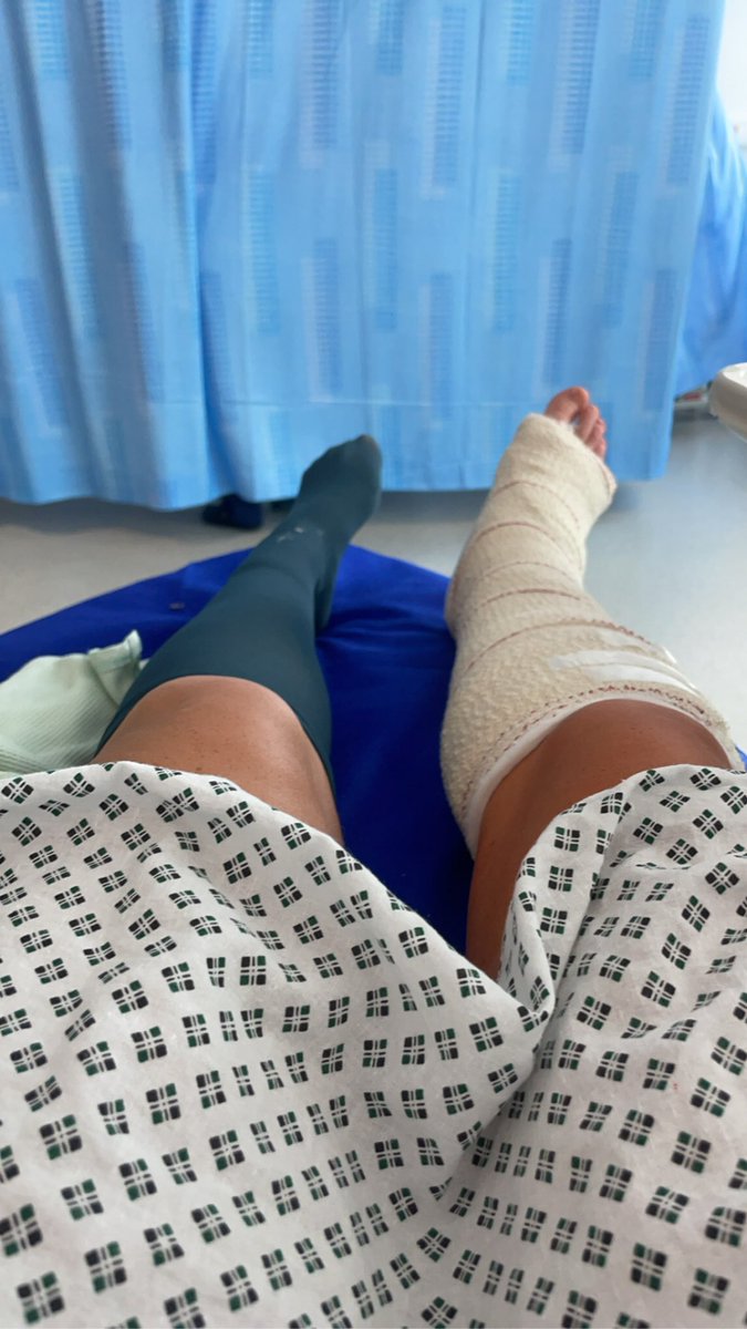 Megan Hunter tweet media