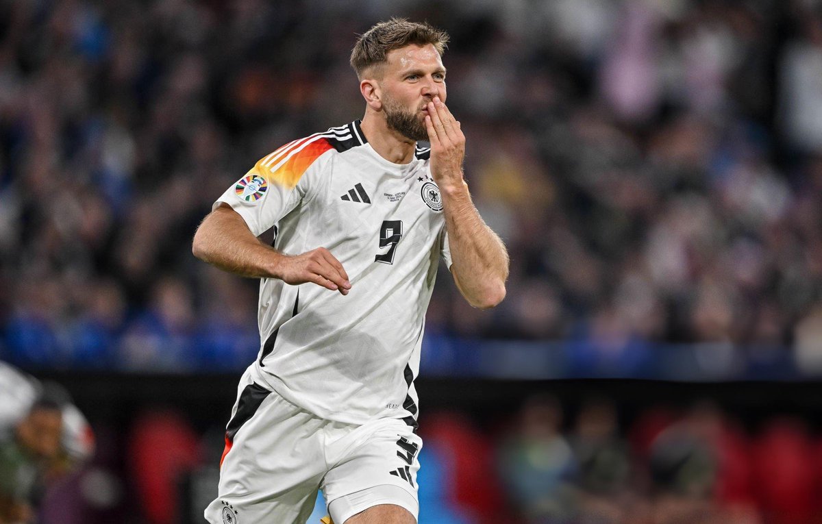 aritrabvb1909's tweet photo. Leading goal-scorers by club in the Euros:  

2 - Borussia Dortmund (Niclas Füllkrug and Emre Can)
1 - Bayer Leverkusen, Bayern Munich, Arsenal (Florian Wirtz, Jamal Musiala, Kai Havertz) 

Borussia Dortmund international.

#euro2024 https://t.co/d3ziACSgAt