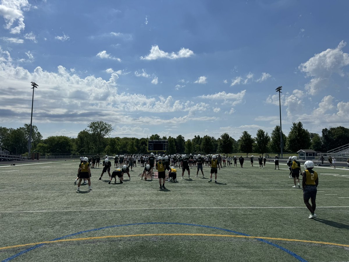 StrongsvilleFootball tweet media