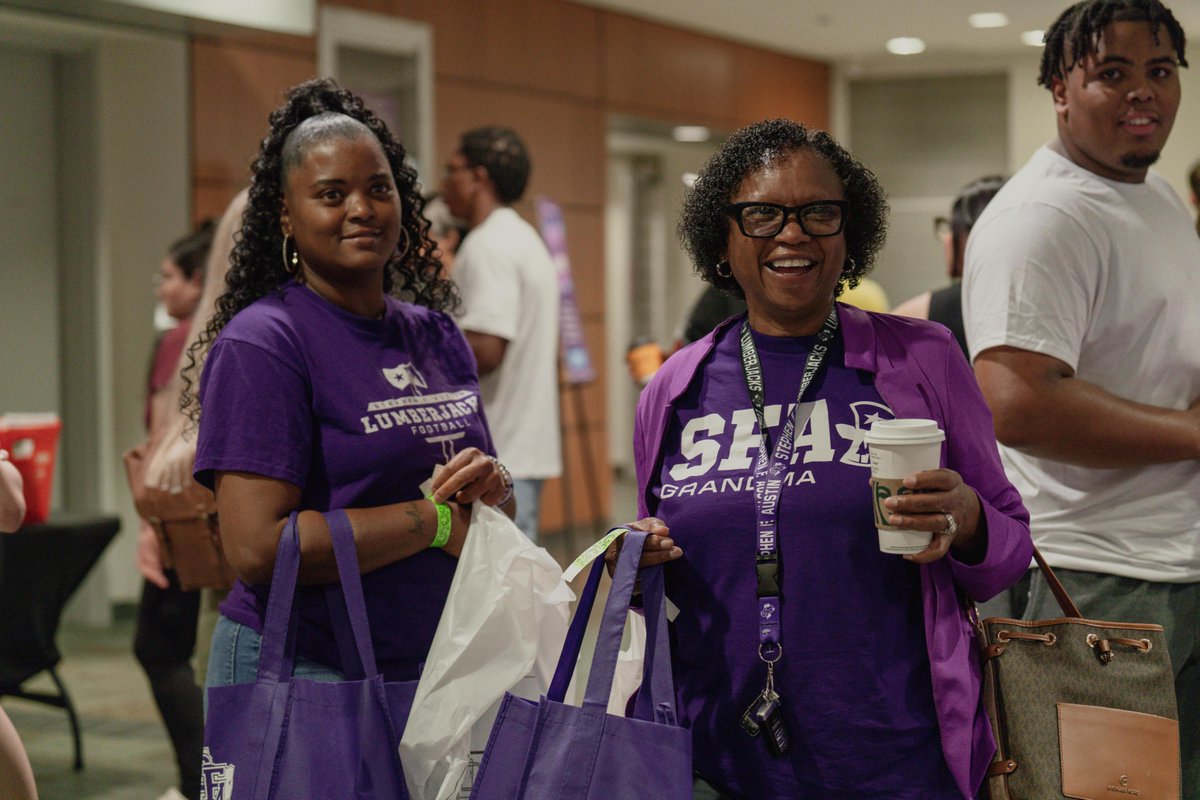 SFASU's tweet photo. #LumberjackOrientation is the perfect place to catch the SFA spirit! Check out these new mem'ries and tag us in your photos, #SFA28! 📸✨ #AxeEm 💜🤍🎉 https://t.co/P6oIKLTS9z
