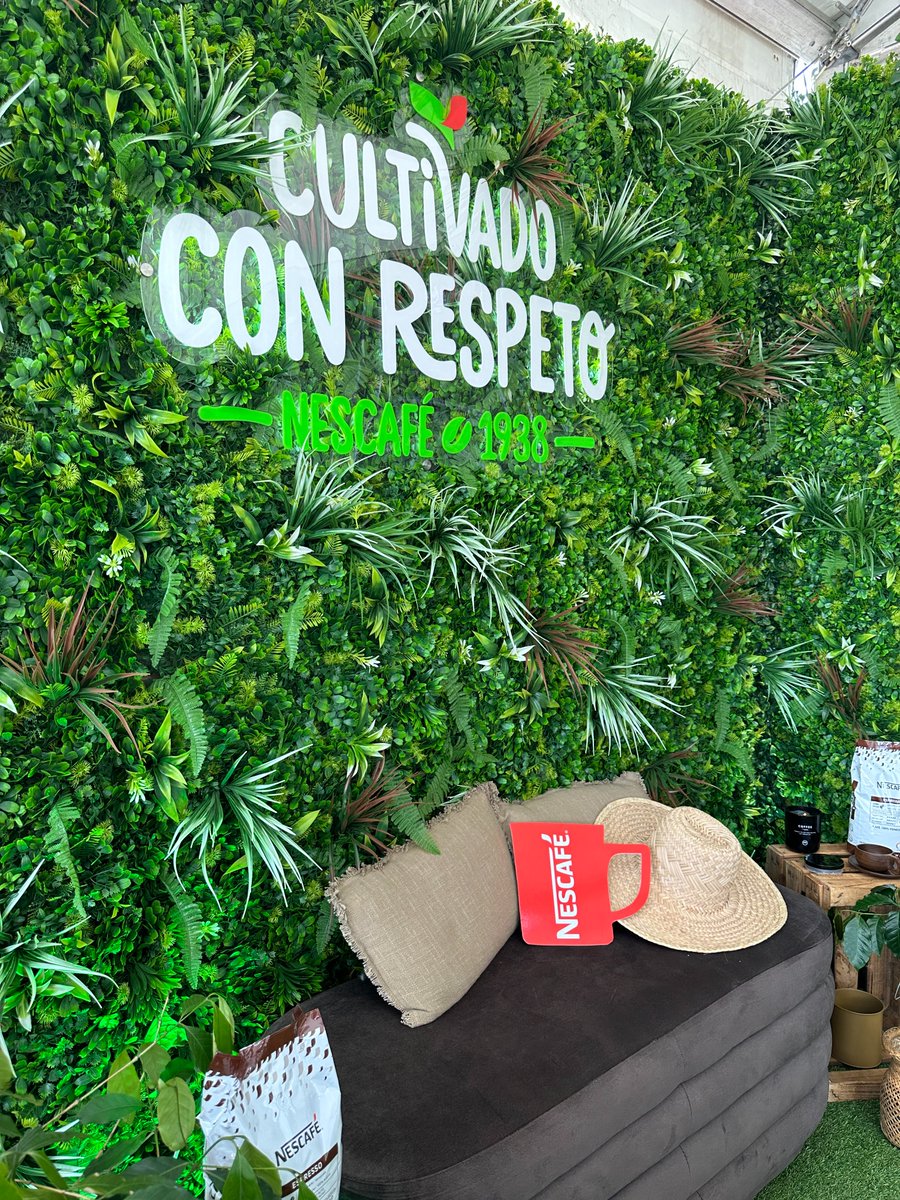 NestleContigo's tweet photo. Te invitamos a estar con nosotros mañana a la 1:00pm en el conversatorio sobre nuestro programa Cultivado con Respeto con Antonio Sánchez, Director de Alimentos, Bebidas y Nestlé Professional en Nestlé Venezuela. 💙

#CultivadoConRespeto #Nestlé #Nescafé https://t.co/5rp1sH4Nbz