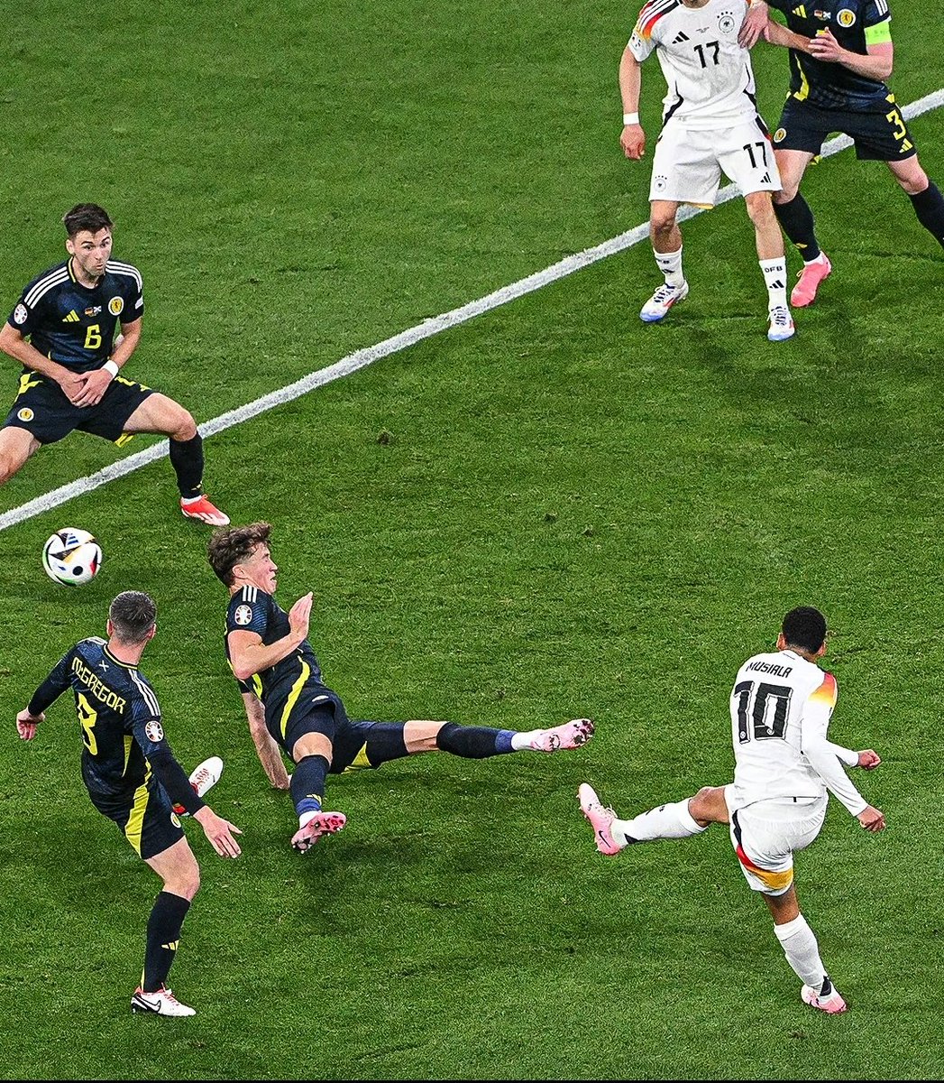 Em_Nishchhal's tweet photo. Kicking of #euro2024 in style
Germany @DFB_Team thrashing  #scotland 5-1 
What a collective performance by the team. https://t.co/HeSqsCrY4g