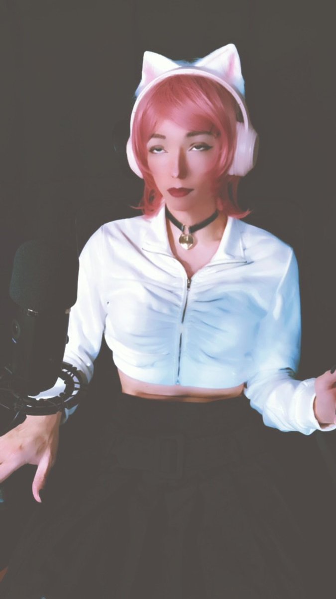 TransGoddessM's tweet photo. Me when they hit the spot 🤤

#girlslikeus #mtf #trans #tgirl #meme #self #egirl #uwu https://t.co/oLQqfgIy74