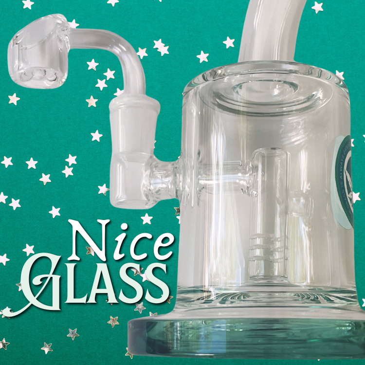 BrainForest420's tweet photo. Find this gorgeous glass in our current #PotLuck #420SubscriptionBox! It's available in our Full Meal AND our Main Course. 

Head to https://t.co/ToJQGgvY1q for one of your very own.💚🍃 https://t.co/RM8C3i22fB
