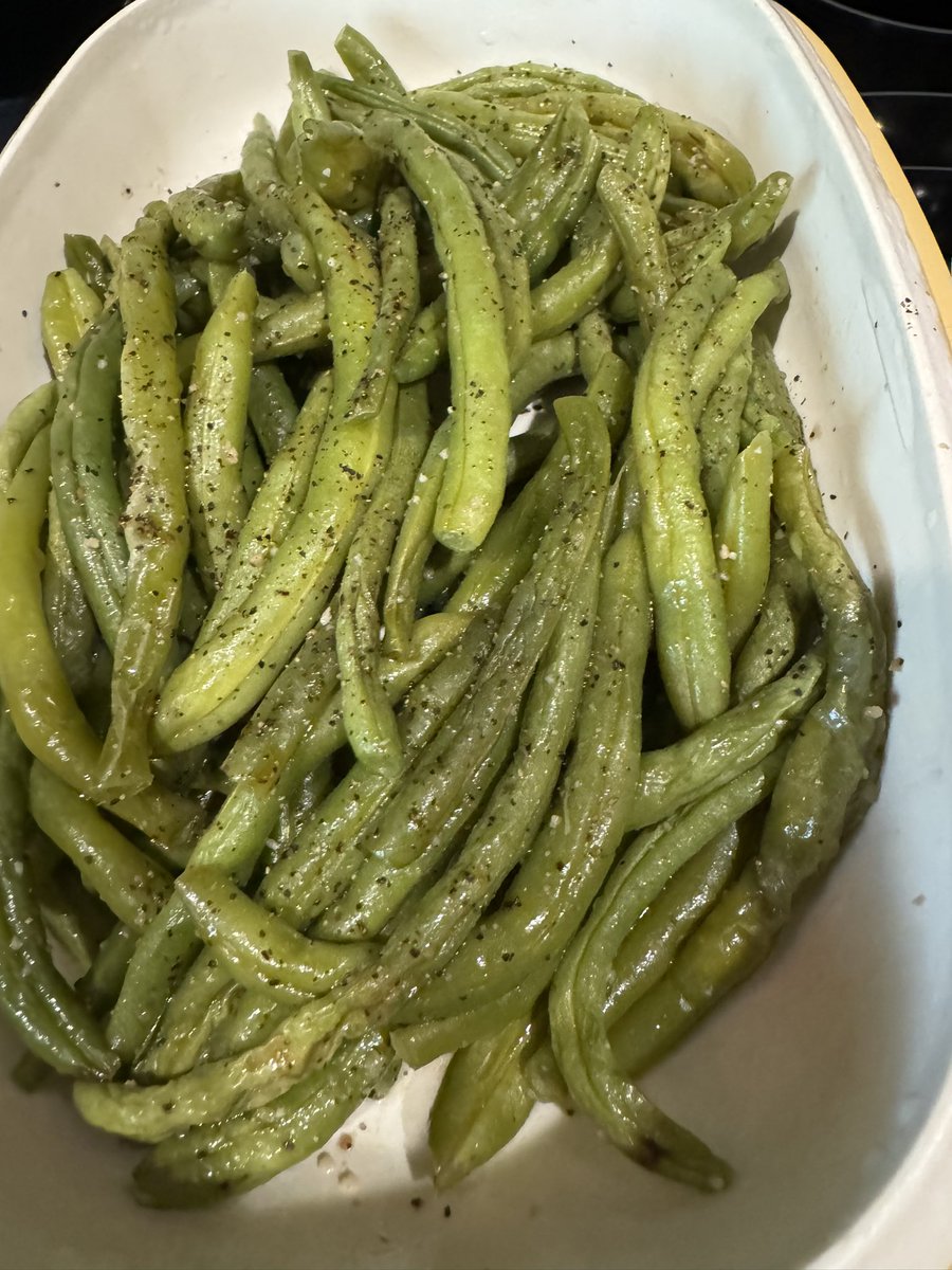 Holloway High School (@hollowayhigh) on Twitter photo Our school garden continues to produce a bounty……and it was delicious to😋😋😊 #TheHolloWAY!
#RelationshipsMatter <a href="/rucoschools/">Rutherford County Schools</a> <a href="/dnj_com/">Daily News Journal</a> Our school garden continues to produce a bounty……and it was delicious to😋😋😊 #TheHolloWAY!
#RelationshipsMatter <a href="/rucoschools/">Rutherford County Schools</a> <a href="/dnj_com/">Daily News Journal</a>