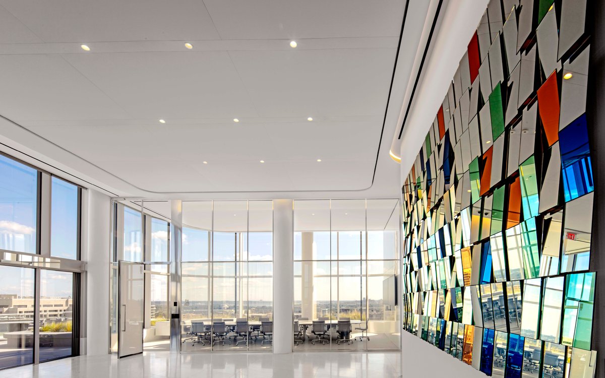 LSM_Studio's tweet image. Wilmerhale&apos;s Office on Pennsylvania Avenue Shines in This Month&apos;s Interior Design Magazine