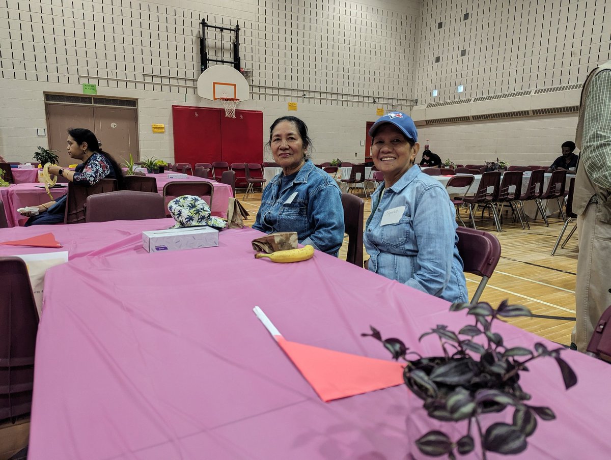 thecornersjt's tweet image. Setting Up for the Spring Gathering!! Join Us today at 5:30 pm!!

#springgathering #2024event #springevent #summer #Myhomemyhood