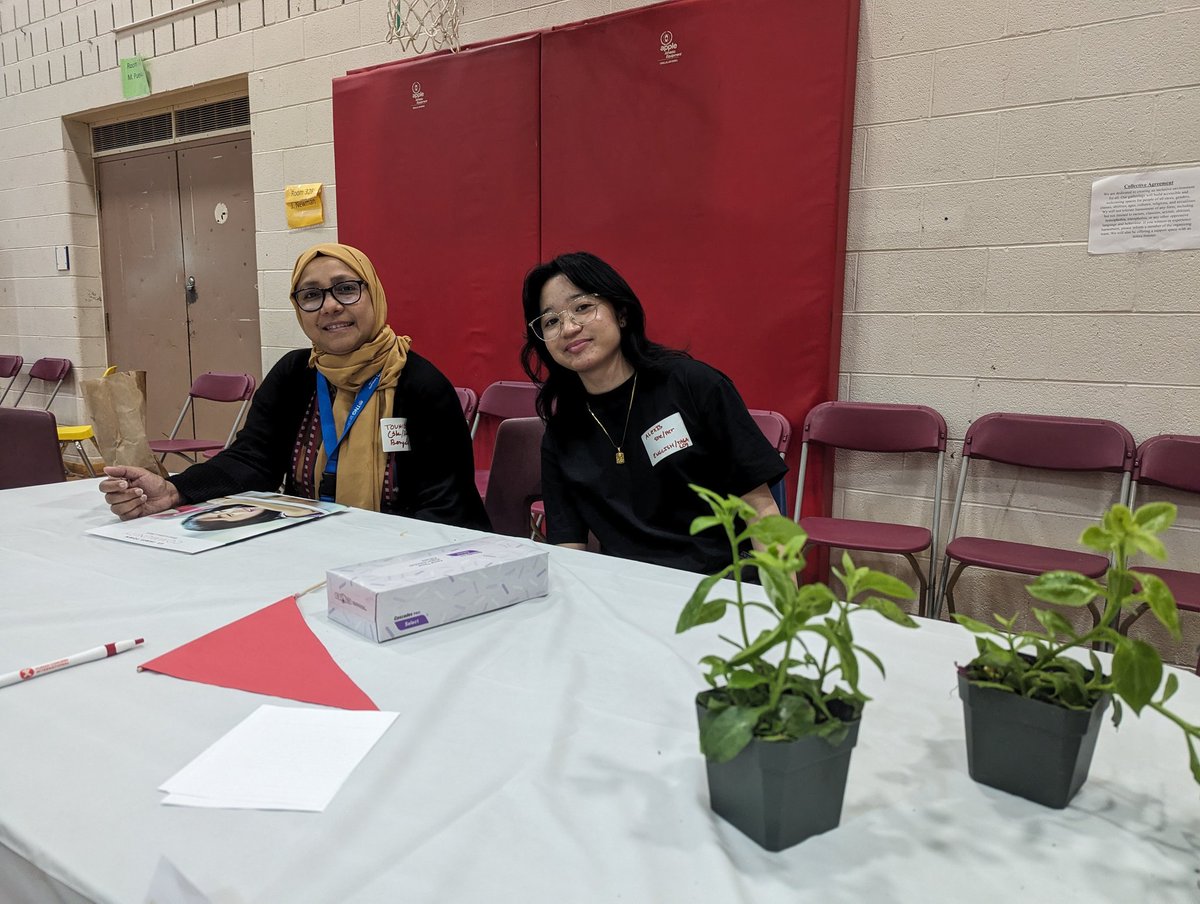 thecornersjt's tweet image. Setting Up for the Spring Gathering!! Join Us today at 5:30 pm!!

#springgathering #2024event #springevent #summer #Myhomemyhood