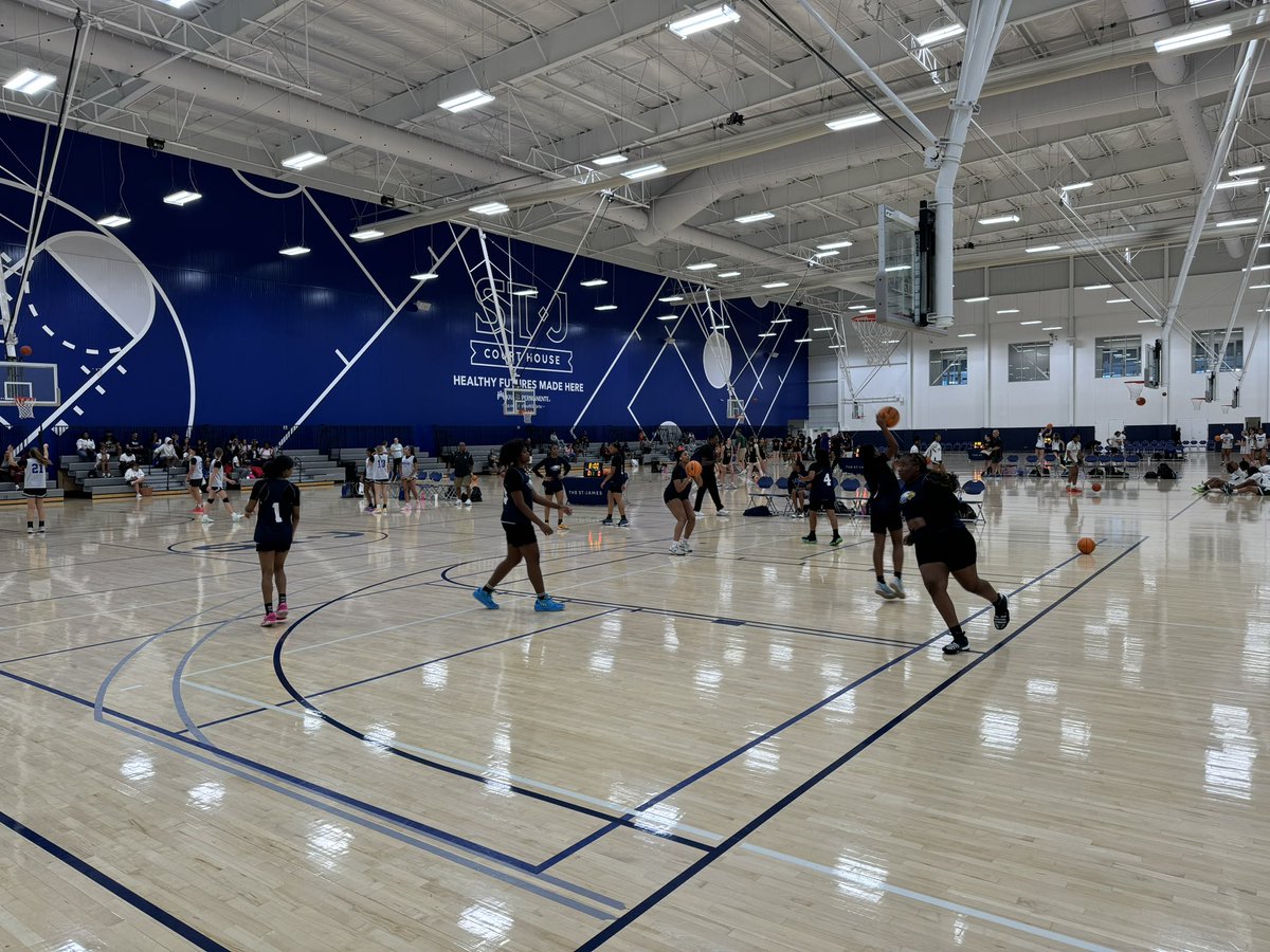 The first wave of Virginia Live is about to get under way <a href="/TheStJames/">The St. James</a>.