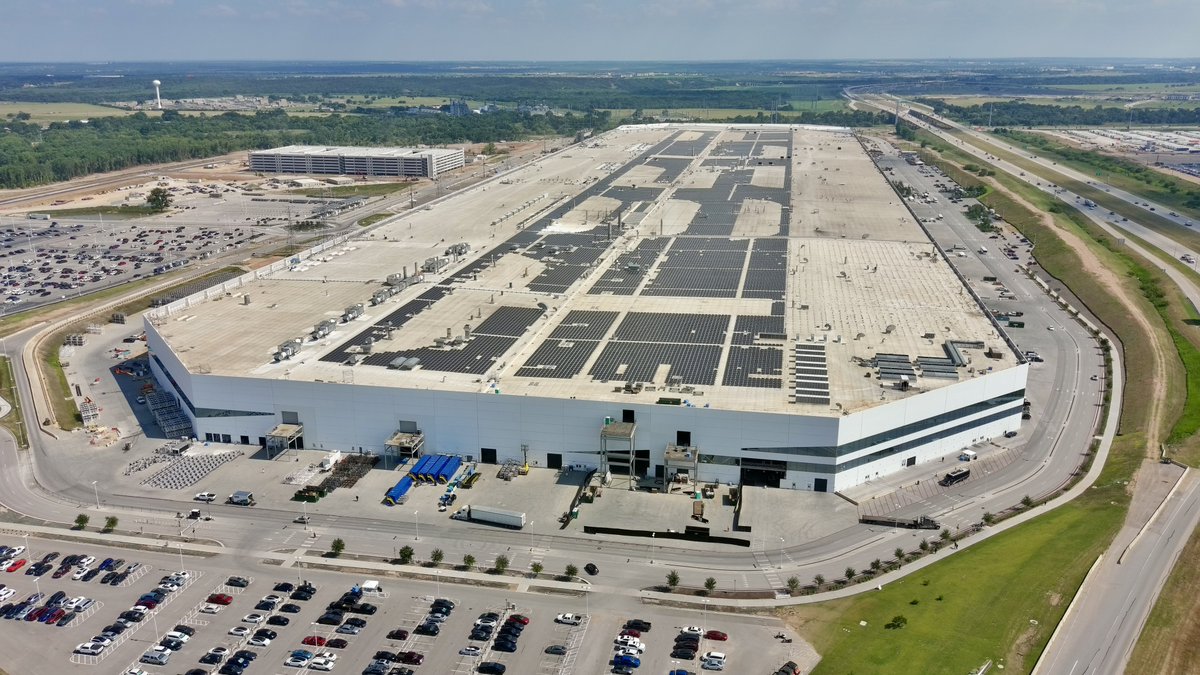More progress on the Southend data Center at Giga Texas! #Tesla #GigaTexas