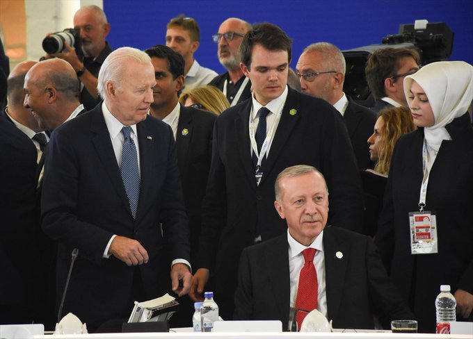 Dünya Lideri Recep Tayyip Erdoğan

<a href="/RTErdogan/">Recep Tayyip Erdoğan</a>