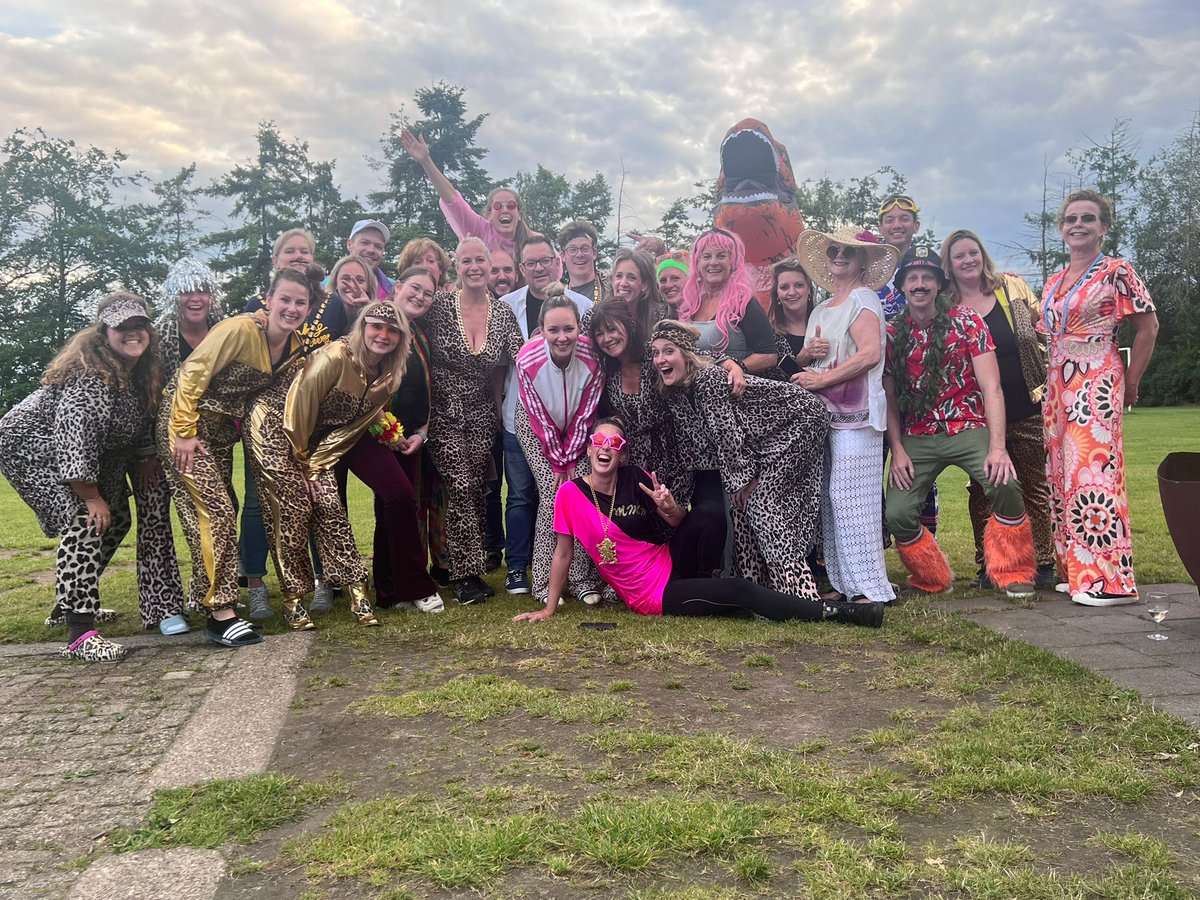 Goet foud feestje ..... na een fijne studiedag afsluiten met een heus leerkrachtenkamp... teambuilding next level... top team #trots <a href="/xpect013/">Xpect013</a>