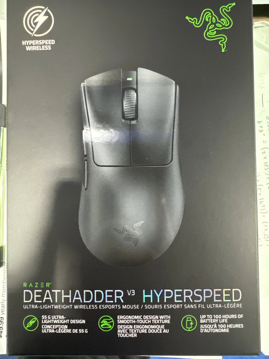 jakeufps's tweet image. NEW DEATHADDER V3 MINI (HYPERSPEED)

▶️ 55 g
▶️ Rubbery Coating
▶️ 8K Compatible
▶️ Focus X 26K (PAW3395)
▶️ Rechargeable (new to HyperSpeed series)

This will most likely be decently affordable since it's the HyperSpeed series (V3 HS was USD 69 MSRP)