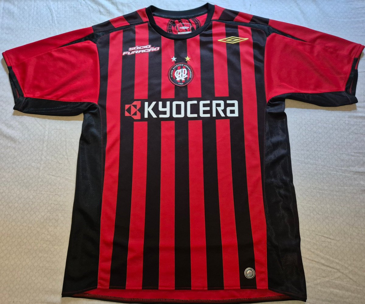 BcaBernardo's tweet photo. 🟥⬛️🟥⬛️🟥⬛️🟥⬛️🟥
HOME KIT 2007

Alusiva à COPA 2014 na Baixada, até o presente momento, A ÚNICA VEZ QUE OS SÓCIOS GANHARAM CAMISA DO CLUBE 🫠🫠🫠

Tamanho G

Peça IMPECÁVEL!  MUITO NOVA!
NOTA 10/10

R$ 390,00

Chama na DM
🟥⬛️🟥⬛️🟥⬛️🟥⬛️🟥 https://t.co/Jwsz4n0K7S
