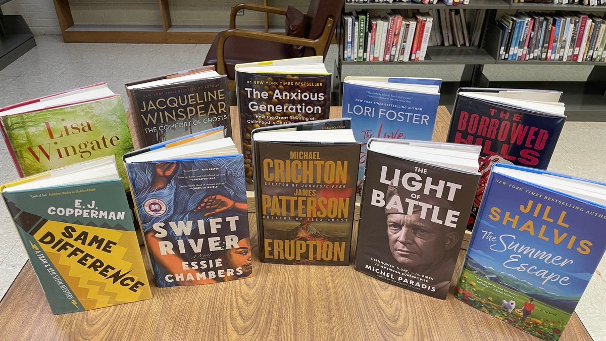 LulingPbLibrary's tweet image. More new books! These are some large print, a few fiction, and a couple non fiction. We will have more new books on the shelves next week! #newbooks #newlibrarybooks #adayinthelifeofalibrarian #readeveryday #lulingtexas #lulingpubliclibrary