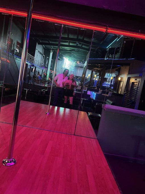 At the sex club last night so much fun! https://t.co/n4BVBE6rqw<a href="/tag/livingthelife"class="tags"><span>#livingthelife</span></a><a href="/tag/plur"class="tags"><span>#plur</span></a><a href="/tag/lettuce"class="tags"><span>#lettuce</span></a><a href="/tag/electricforest"class="tags"><span>#electricforest</span></a>