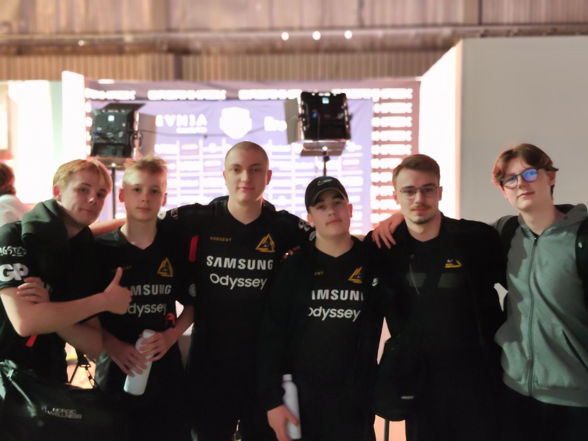 YOUNG GODS 🇸🇪 (@godsent_yg) on Twitter photo We didn't manage to reach the final and end up at 3th place in <a href="/SECSGO/">Svenska Elitserien CS2</a>.
We are the youngest team ever made it this far and we are very proud🖤💛
GGWP to <a href="/Lilmixgg/">Lilmix Esports</a> and good luck tomorrow 🤝
Thanks for all the support you gave us throughout the season. It means a lot♥️
#GODMODE We didn't manage to reach the final and end up at 3th place in <a href="/SECSGO/">Svenska Elitserien CS2</a>.
We are the youngest team ever made it this far and we are very proud🖤💛
GGWP to <a href="/Lilmixgg/">Lilmix Esports</a> and good luck tomorrow 🤝
Thanks for all the support you gave us throughout the season. It means a lot♥️
#GODMODE