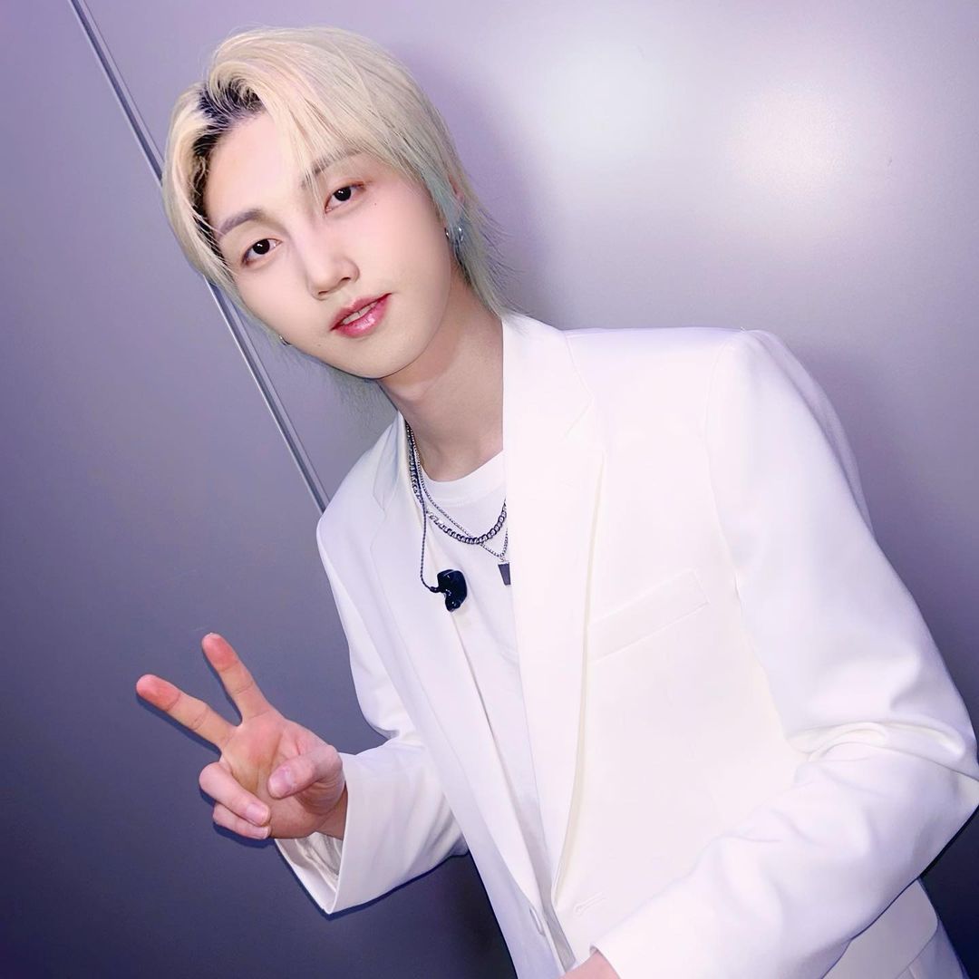 MONT_MintMelody's tweet photo. 🐿 240305 M.O.N.T Official instagram  💕✨️

脸颊肉别长了….🐿️

#MONT #몬트
#MONT_IDGAF #몬트_IDGAF

#로다 #Roda 
@MontOfficial
翻译:☁️ https://t.co/OydSrG7D8f