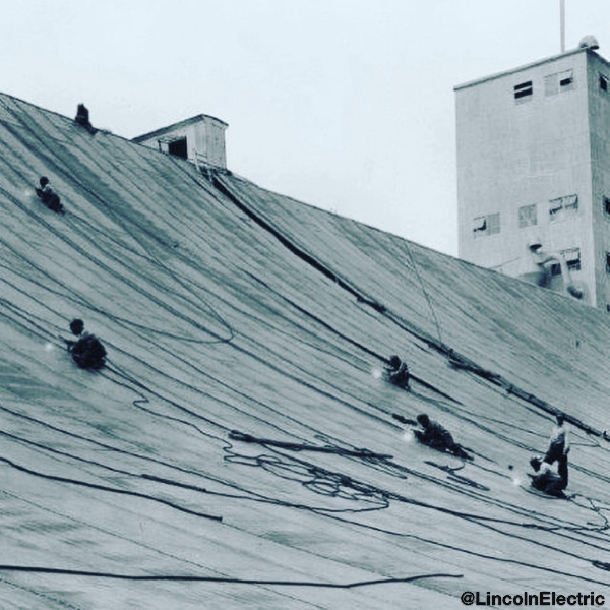 Flashback Friday® - Welding on a self-supporting steel roof built for the Port of Albany by the New York Port Authority in 1932. The roofs measured 288' wide with a span of 140' and were constructed of 76 sections of 12-gauge mild steel. #FlashbackFriday #WeldRed #WeldRedNation