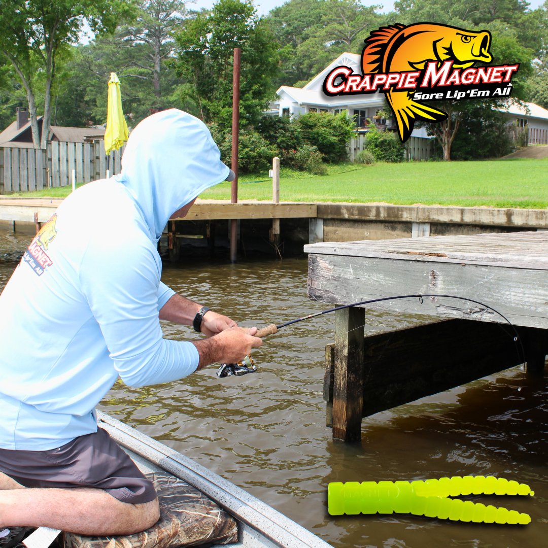 As temperatures rise, head to the docks where crappie cool off! We had a blast #Dockshooting with #CrappieMagnet lures at #RossBarnettRez during our 2024 Media Camp. Aim for shaded spots under the dock for the best chance to land a crappie.

troutmagnet.com/crappie-magnet…