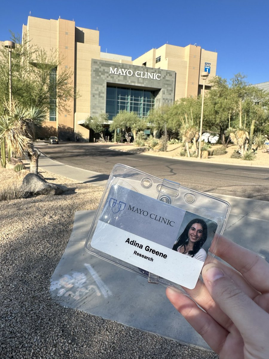 Today was my last official day of my research fellowship! So excited for the next few months and sharing our last few projects on melanoma☀️ #dermtwitter #medtwitter