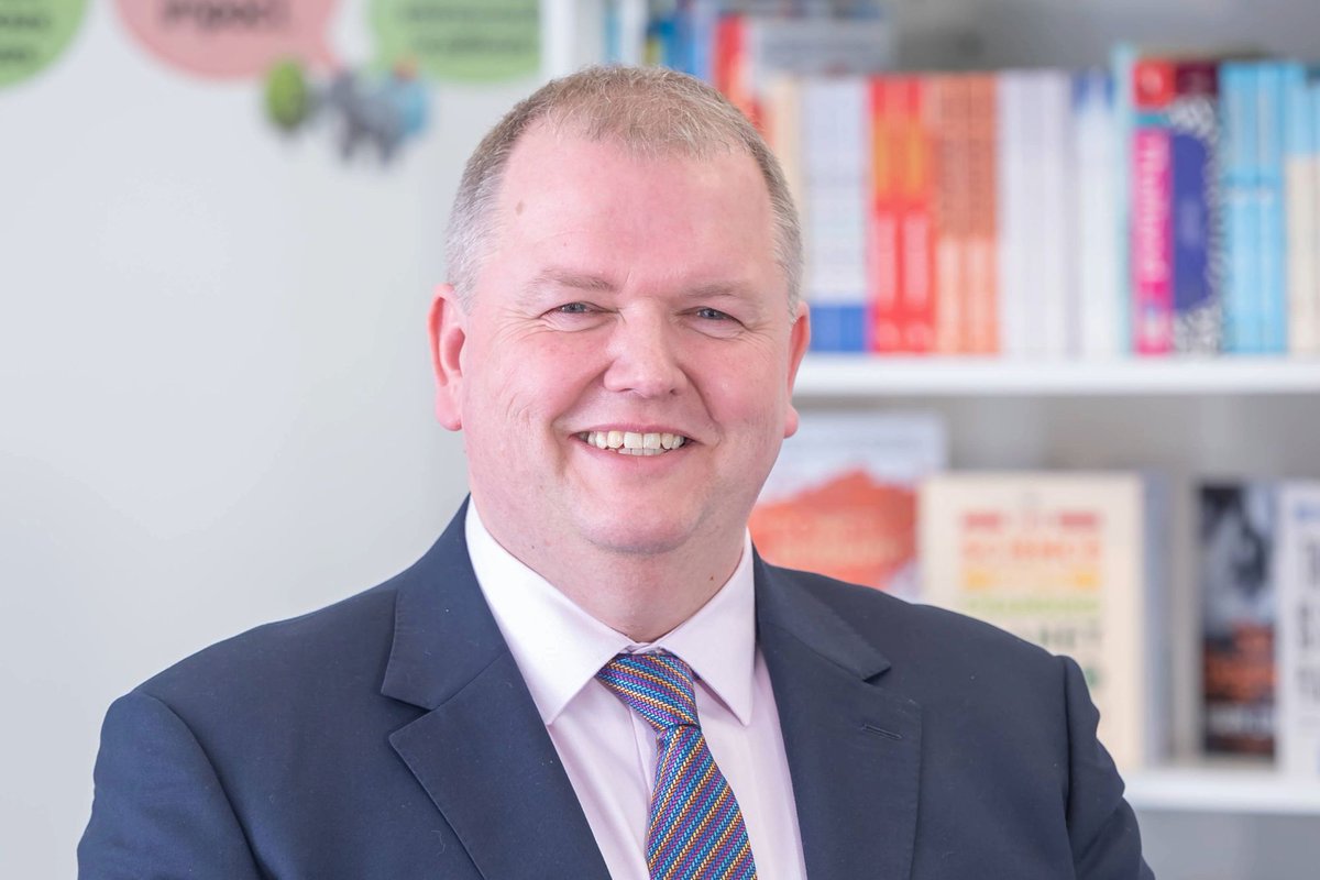 NEWS: Congratulations to @Reuben_Moore who has been awarded an MBE in the King's Birthday Honours list.

Reuben has spent more than 25 years in teaching and teacher education, supporting teachers at every stage in their career, particularly in areas of disadvantage.