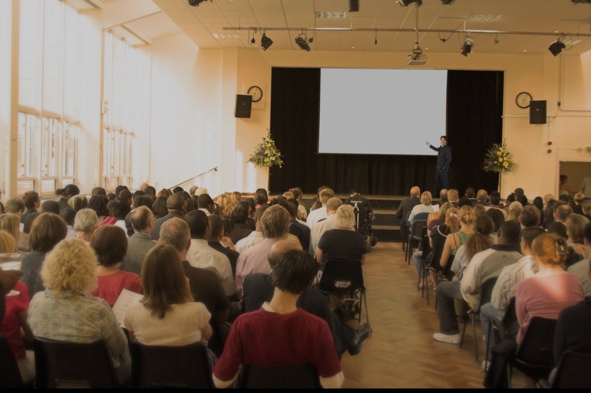Morning conference without food / Morning conference with food