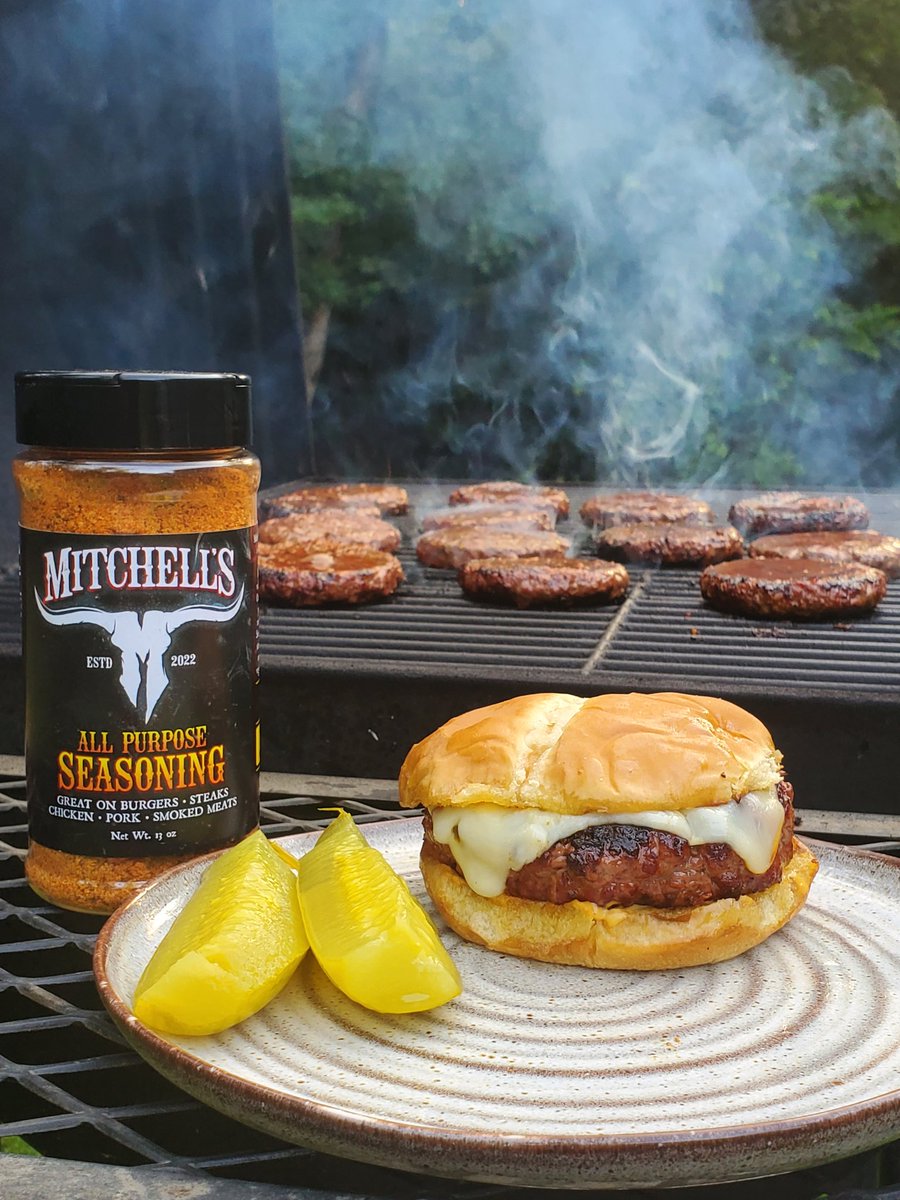 MSeasoningCo's tweet photo. Give us a follow and visit us at https://t.co/jxCobxJaYY! 

#grilling #bbq #burgers https://t.co/hKbieiJlEz