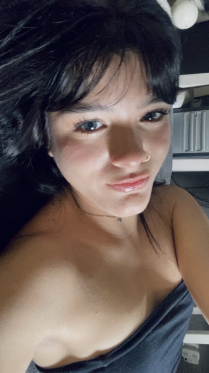 AlmaaCatalina's tweet photo. ella tiene esos ojos de un ángel https://t.co/KNvVoGQmok
