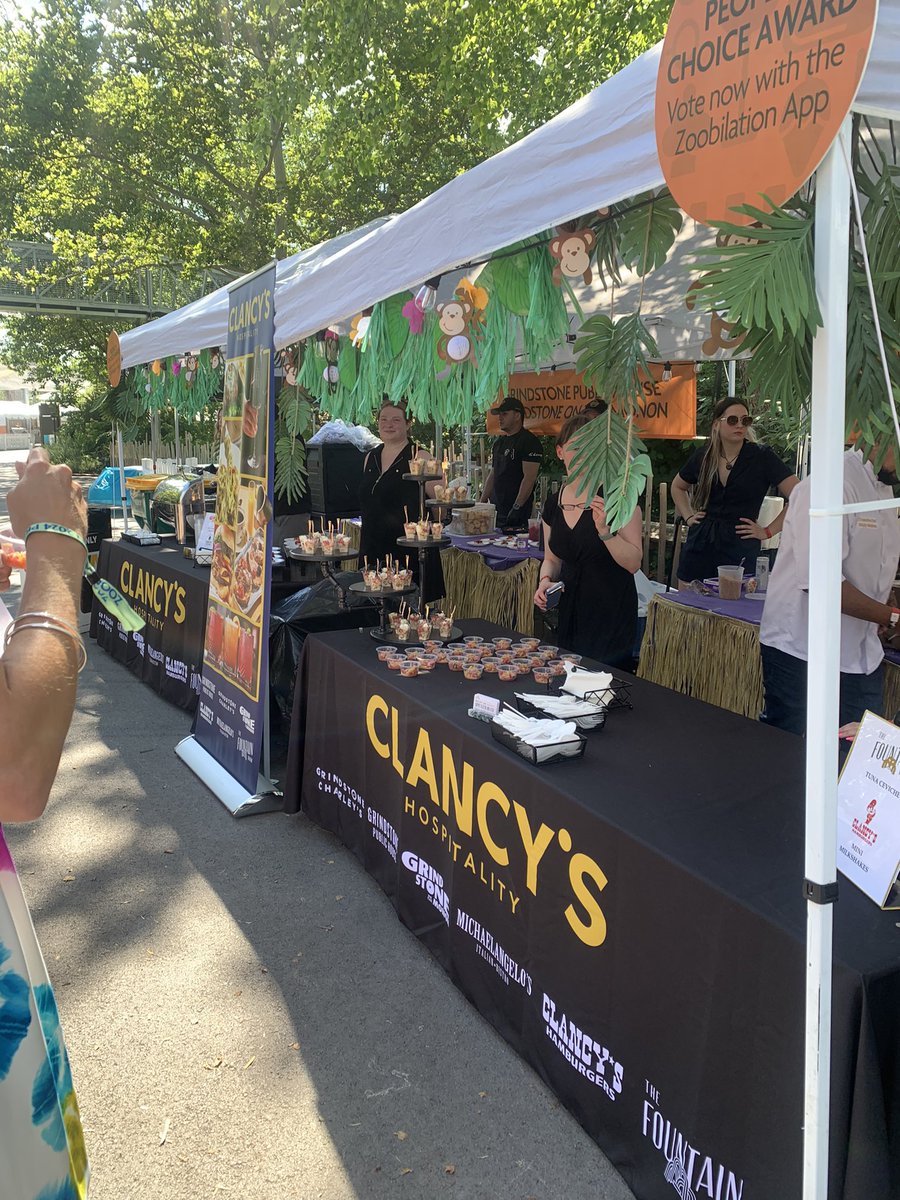 AHardwickWx's tweet photo. What an honor to be a food judge @IndyZoob ! First stop was Clancy’s! ✅ @FOX59 @CBS4Indy #IndyZoob https://t.co/ayPWTXWxsT