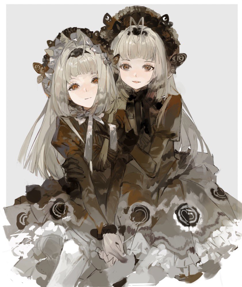 frooooty's tweet photo. moth🌙 https://t.co/mfCqPXuT60