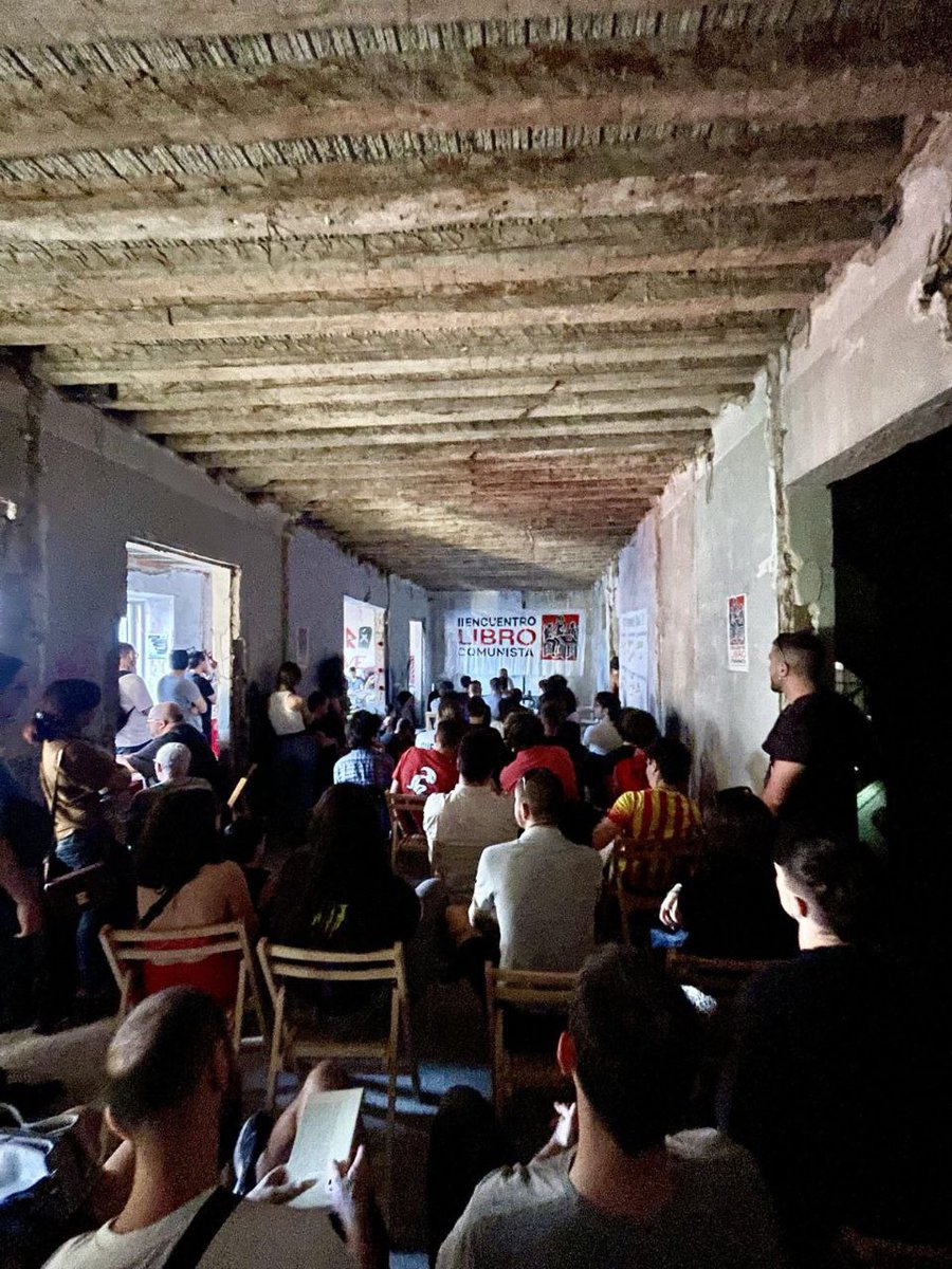 Encuentro del Libro Comunista (@libro_comunista) on Twitter photo 🎊 El primer día del Encuentro ha tenido muy buena acogida 🎊
Gracias a todas las que habéis acudido a las charlas de <a href="/edextaticas/">Ediciones Extáticas</a> y <a href="/AguirianoMario/">Mario Aguiriano</a> y a quienes os habéis acercado a los puestos de las editoriales.
¡Mañana más y mejor desde las 12! 🎊 El primer día del Encuentro ha tenido muy buena acogida 🎊
Gracias a todas las que habéis acudido a las charlas de <a href="/edextaticas/">Ediciones Extáticas</a> y <a href="/AguirianoMario/">Mario Aguiriano</a> y a quienes os habéis acercado a los puestos de las editoriales.
¡Mañana más y mejor desde las 12!