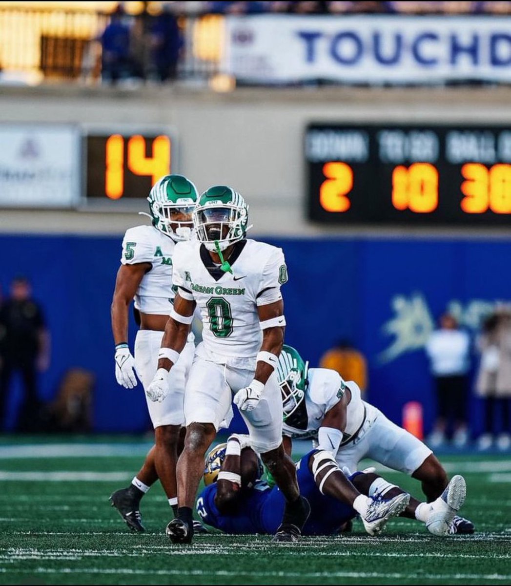 #AGTG I am excited to say I have rec’d my 4th offer from <a href="/MeanGreenFB/">UNT Football</a> !!!
<a href="/coachdgary/">Demerick Gary</a> <a href="/CoachClayJ/">Clay J Jennings</a> <a href="/JasonMartinezz/">Jason Martinez</a> <a href="/CoachReed_/">Keenan Reed</a> @EthanRusso_UNT <a href="/__CoachMorris/">Eric Morris</a> <a href="/bellville_rowe/">Grady Rowe</a>