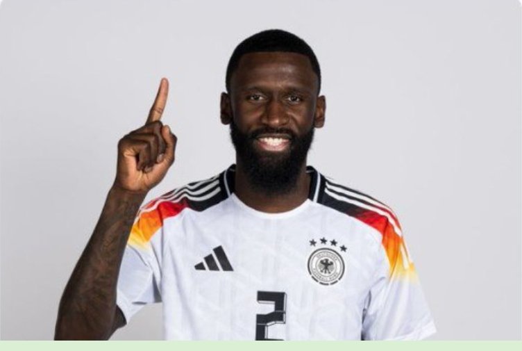 rebew_lexa's tweet photo. #Feierpose Rüdiger mit Eigentor https://t.co/bTGKGoB3mo