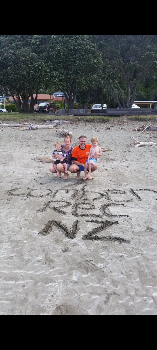 DuncanLowry1's tweet photo. @ComberRecLadies A wonderful Mother and Wife also 🟡⚫⚽❤️ https://t.co/afHbQknzM3
