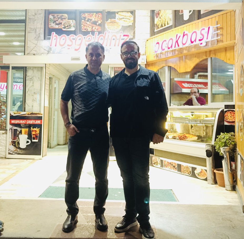 Kırşehir ilimizin Mucur ilçesinde bulunan Yücesan tesislerinin sahibi İş insanı Fırat Baş kardeşimi memlekete doğru giderken ziyaret ettim.
Nezaketi,hoş sohbeti ve misafir perverliği için çok teşekkür ediyorum.
Rabbim işlerini her daim rast getirsin. 
<a href="/Firat_bas40/">Fırat BAŞ</a>