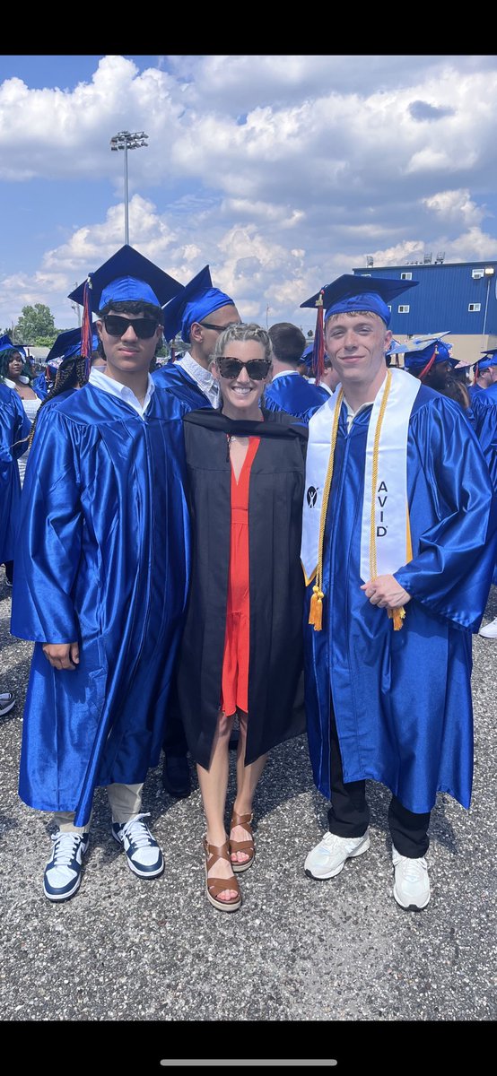 Elisa Petrini tweet media