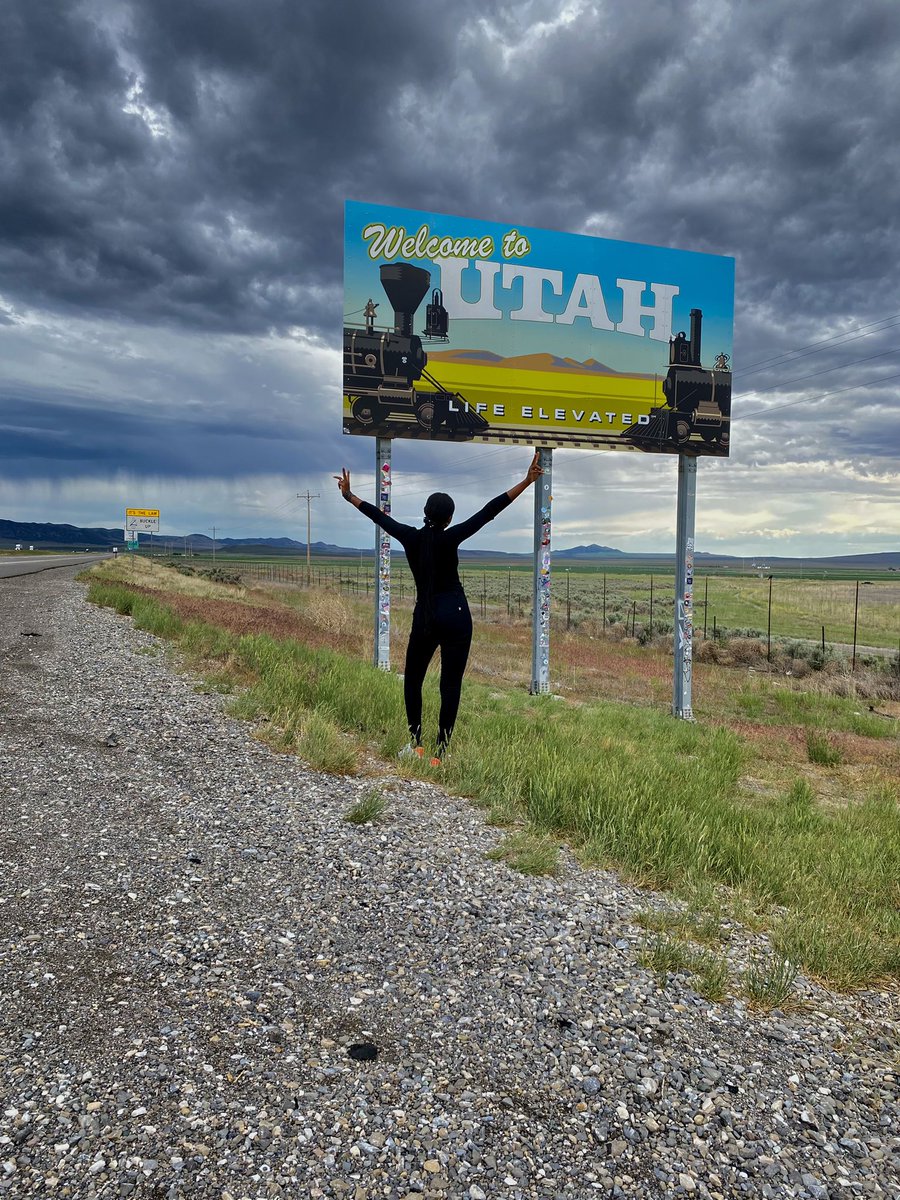 Queen_Agraa's tweet photo. Utah here we go 💃🇺🇸🇺🇸🌏
Our next Road trip is …………? 
#utah #AmericansAbroad #AdventureTourism https://t.co/Qpzvvnwktl