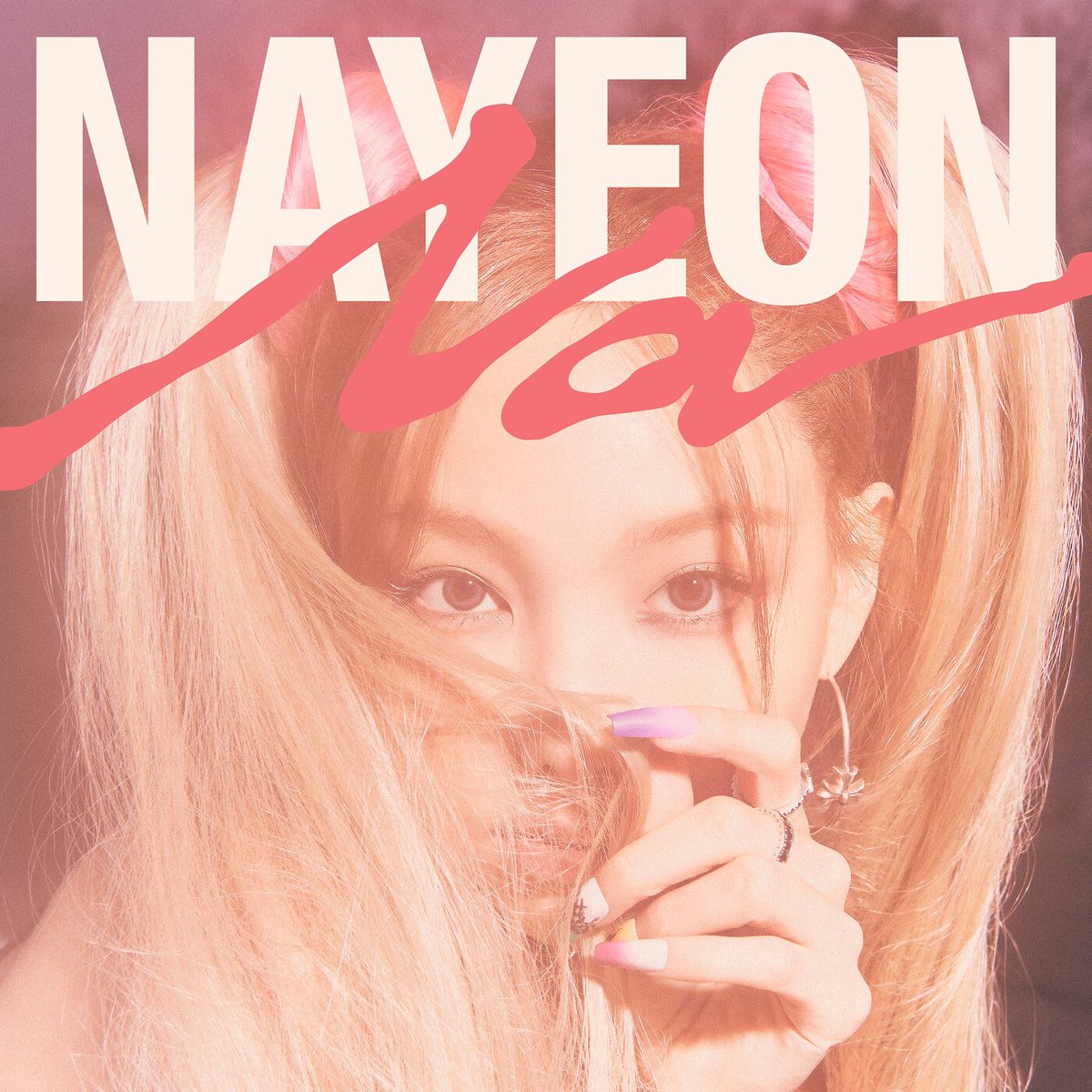nayeonchart's tweet photo. NAYEON’s “NA” reaches a new peak of #1 on Apple Music South Korea. 

It marks the album’s 5th #1 around the world on the platform. https://t.co/Vy41uTCESN