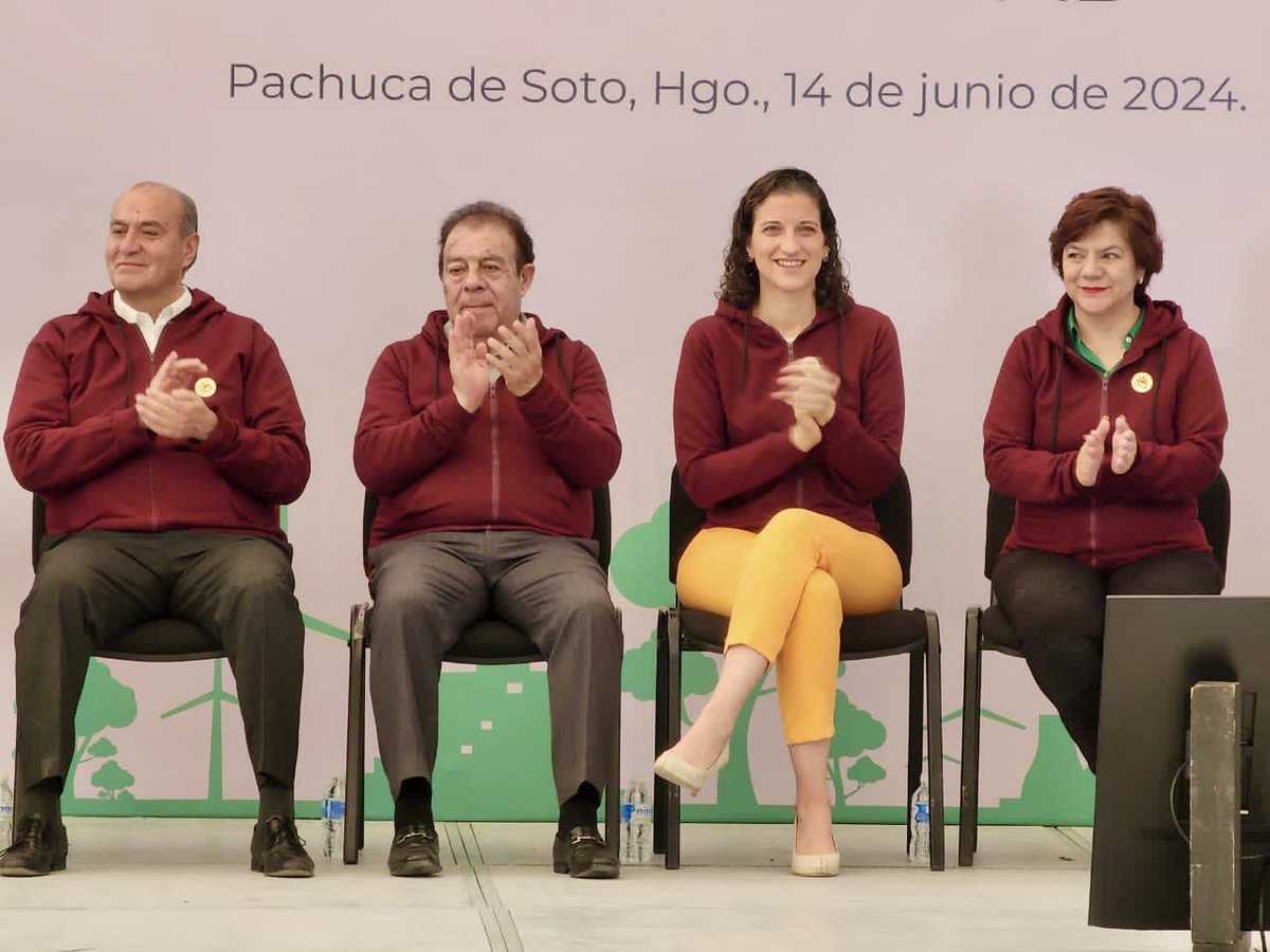 MariMandujanoC's tweet photo. Felicito y reconozco a las 145 niñas y niños de 6° grado de primaria que fueron seleccionados en la etapa “Entidad” de la Olimpiada del Conocimiento Infantil 2024. 

Su talento y dedicación nos enorgullecen. @natycastrejonv @SEPHidalgo https://t.co/2TOeJzzeta